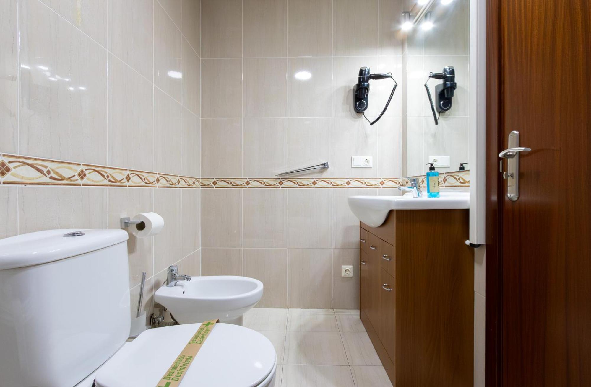 Insidehome Zaravencia Plaza Mayor โตโร ภายนอก รูปภาพ